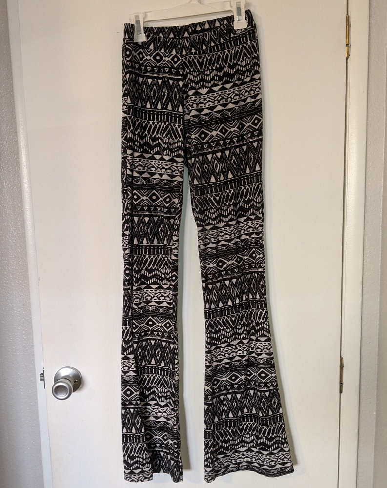 Tribal Pattern Flared Leggings